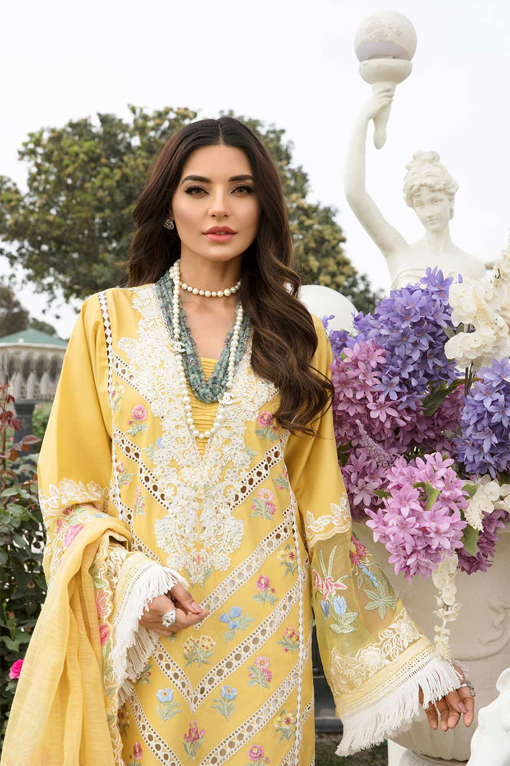 Crimson Luxury Lawn by Saira Shakira 22 - 6B A Floral Affair - TC-67 - Chikankari - Riwayat-e-khas