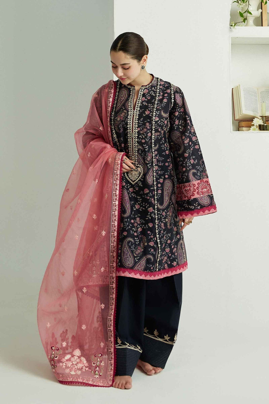 ZARA SHAHJAHAN-ZCE23-3B-COCO LAWN VOLUME ll 2023 - Riwayat-e-khas