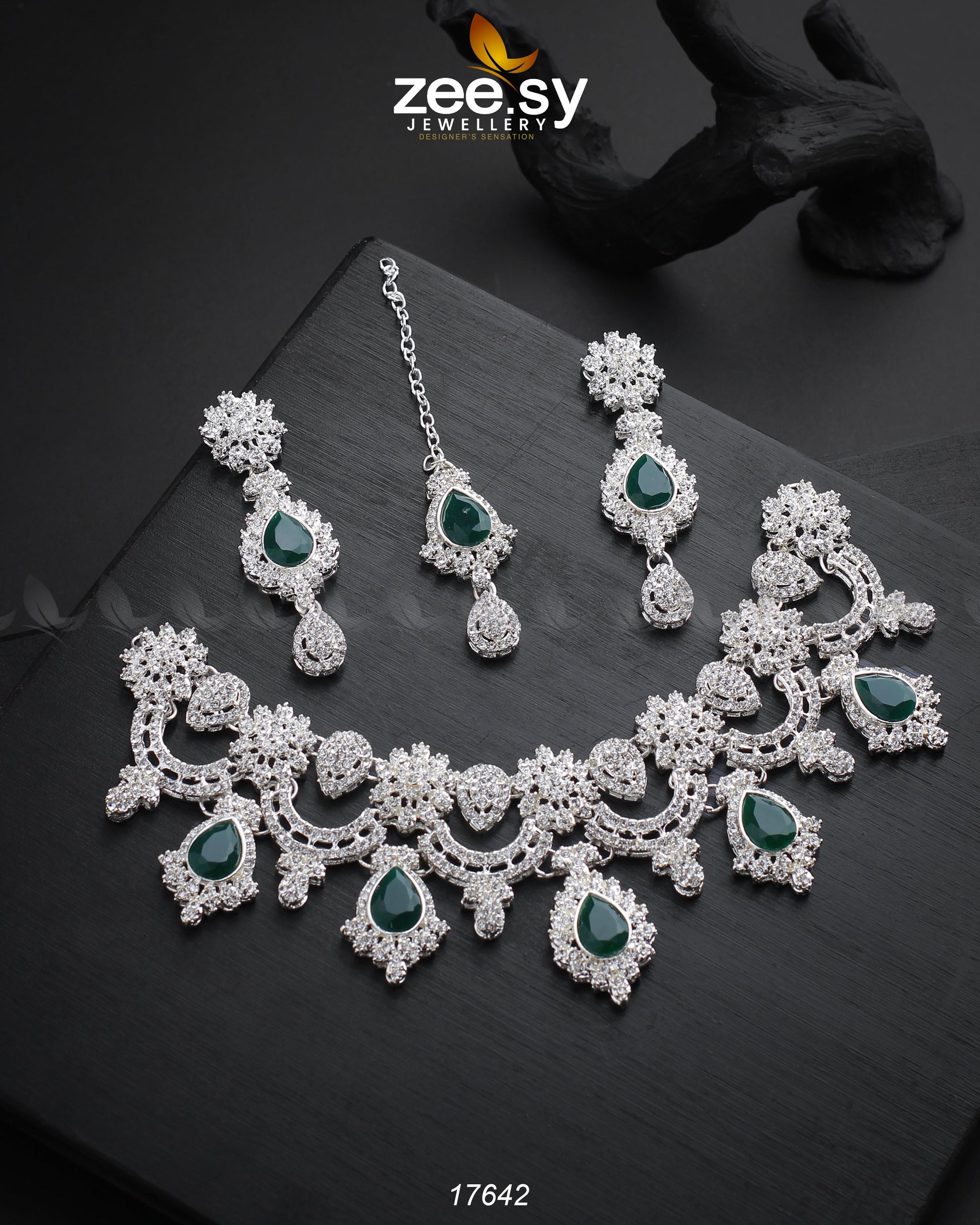 Aether Necklace - House Of Zarish
