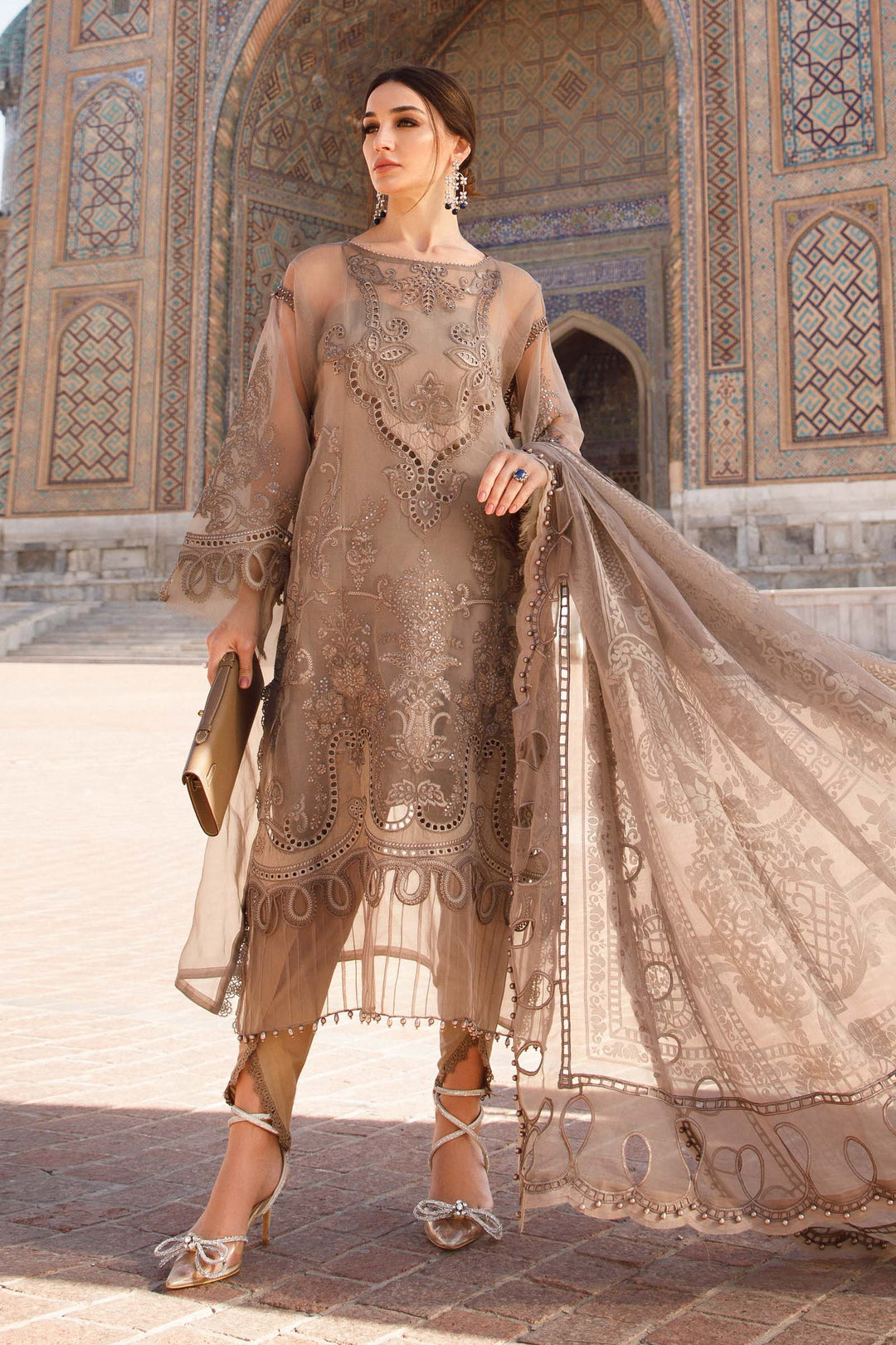 MARIA B EMBROIDED UNSTITCHED LAWN D-2303-A - Riwayat-e-khas