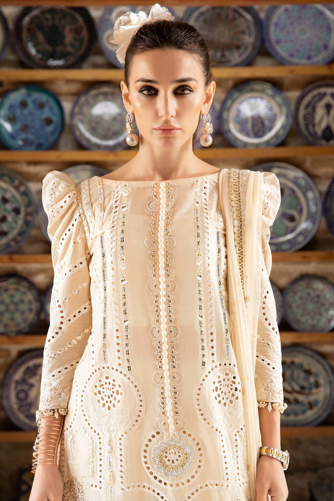 MARIA B EMBROIDED UNSTITCHED LAWN D-2308-A - Riwayat-e-khas