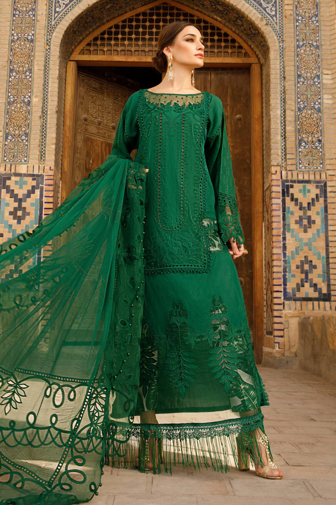 MARIA B EMBROIDED UNSTITCHED LAWN D-2310-B - Riwayat-e-khas