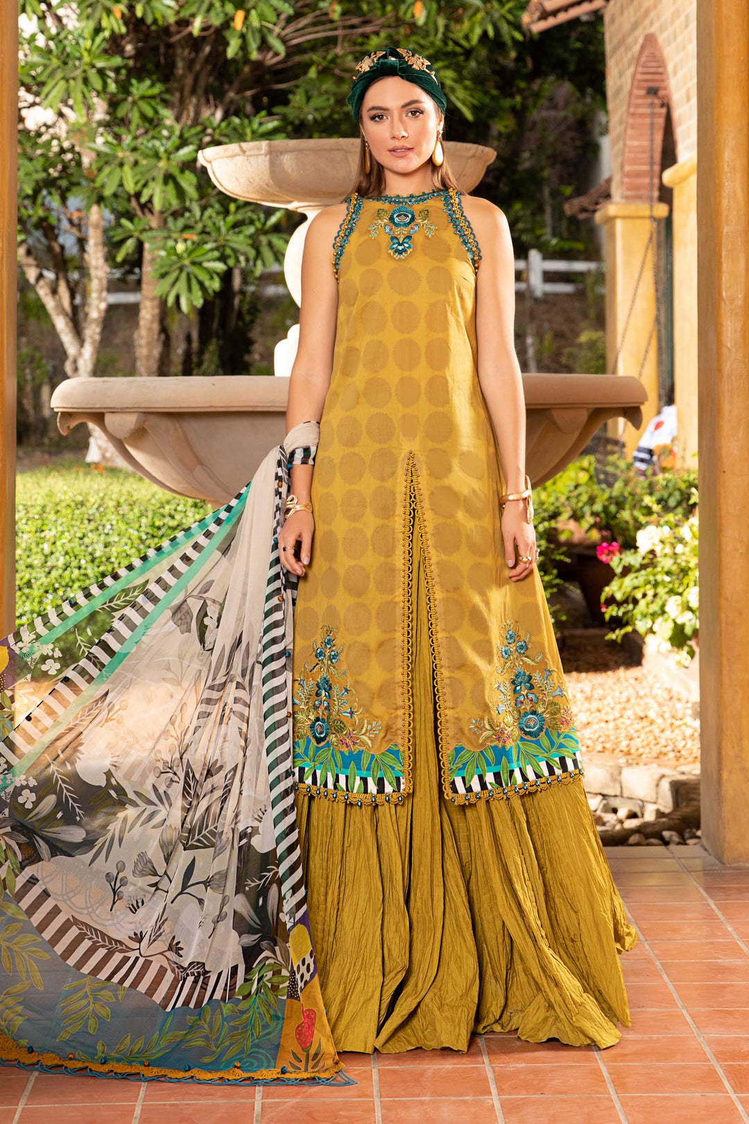 MARIA B PRINTED UNSTITCHED LAWN MPT-1711-B - Riwayat-e-khas