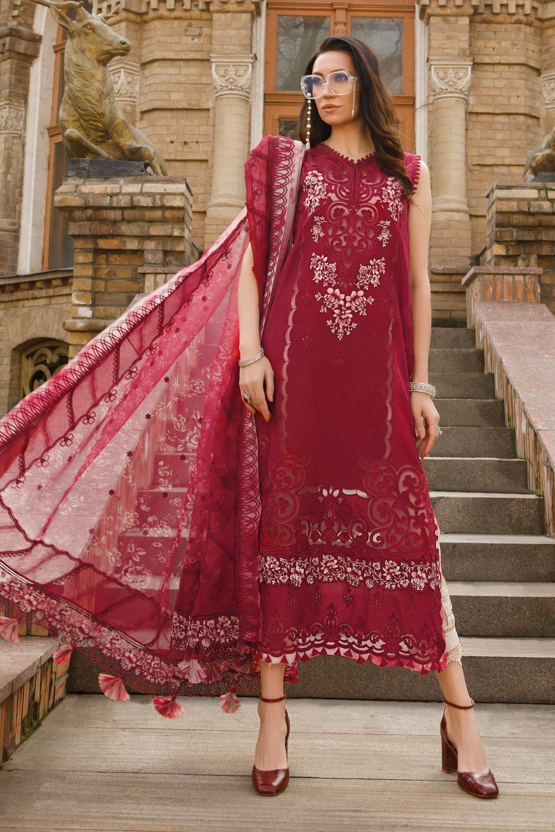 MARIA B EMBROIDED UNSTITCHED LAWN D-2315-B - Riwayat-e-khas