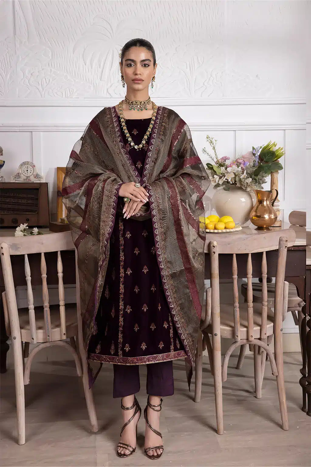 Iznik | Festive Velvet 23 | IV-23 SEHER - House Of Anaya