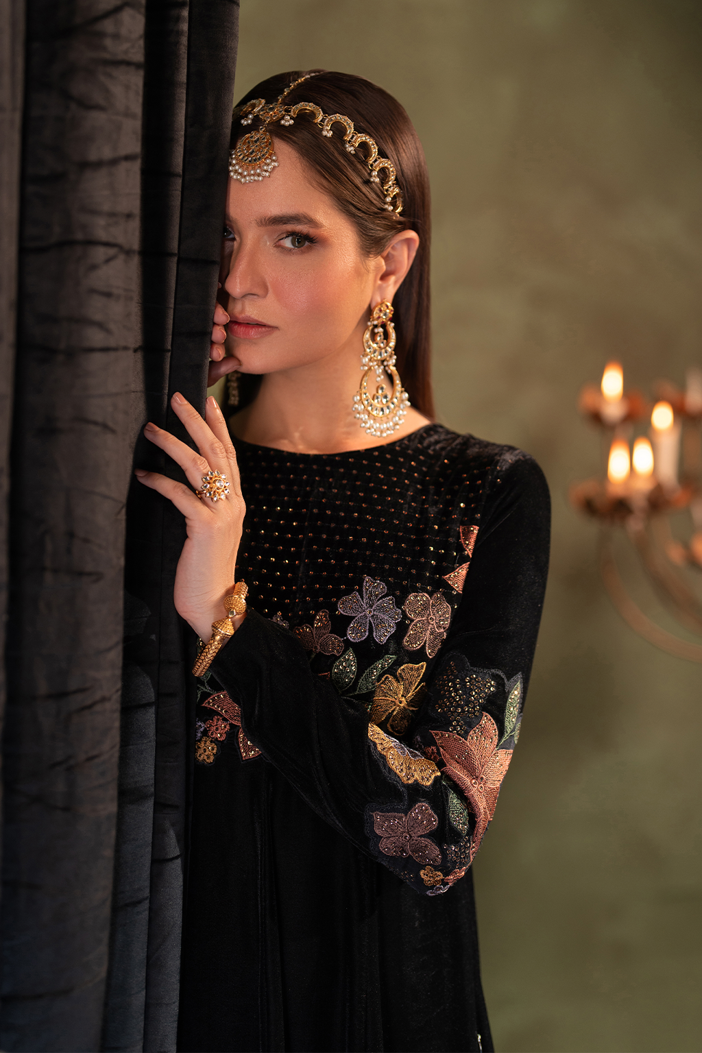 Iznik | Exclusive Velvet | IV-52 - House Of Anaya