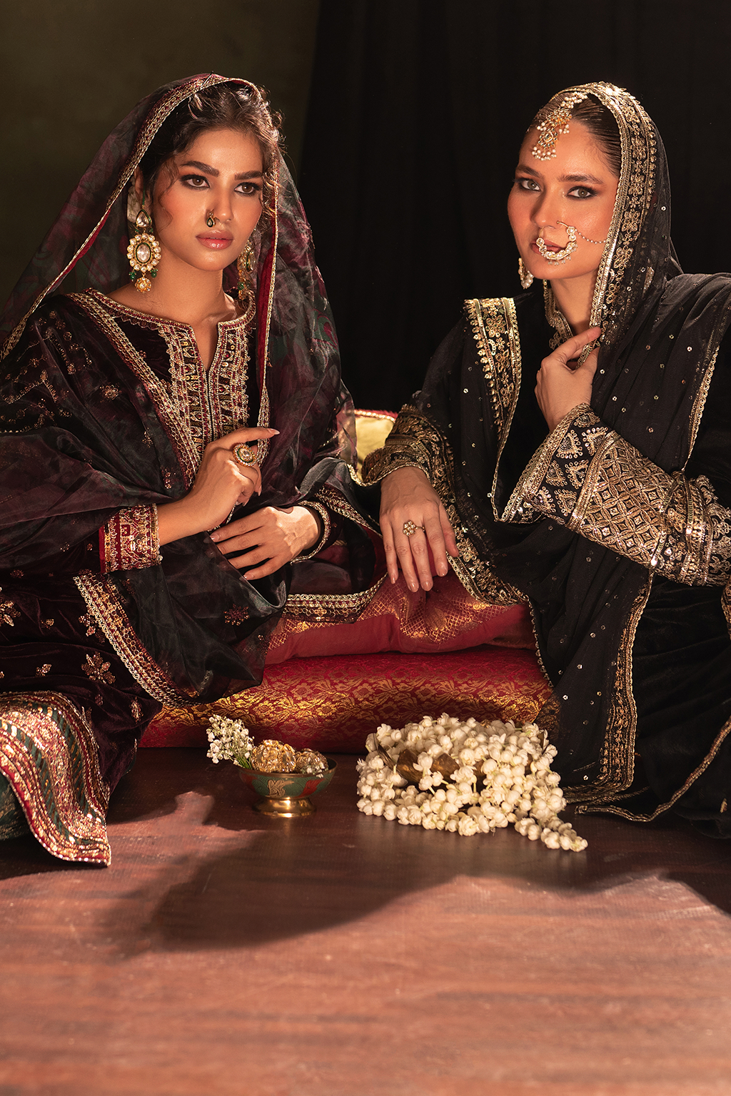 Iznik | Exclusive Velvet | IV-41 - House Of Anaya