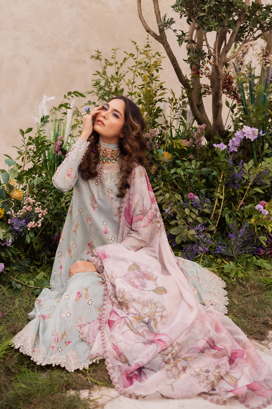 Iznik | Dahlia Embroidered Lawn | DL-10 - House Of Anaya