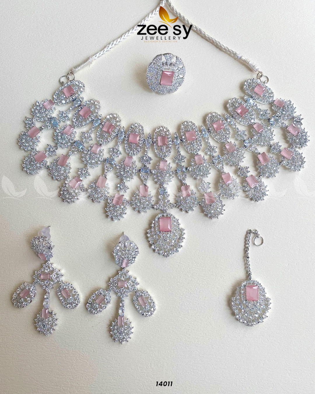 Kiara Advani Bridal Set - House Of Zarish