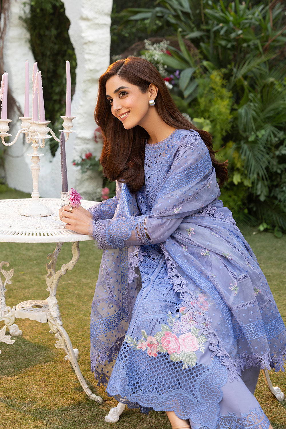 Sobia Nazir | Luxury Lawn 25 | 10B - House Of Zarish