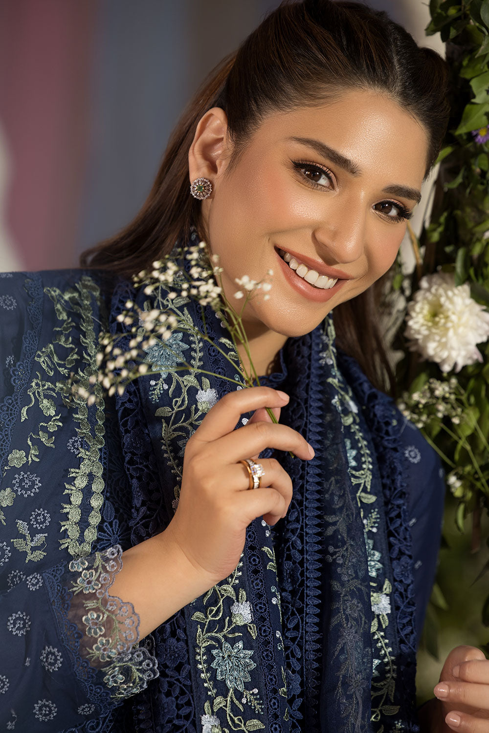 Sobia Nazir | Luxury Lawn 25 | 8A - House Of Zarish