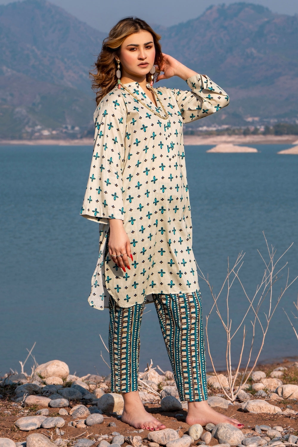 Ittehad | Embroidered Lawn | I-31 - House Of Anaya