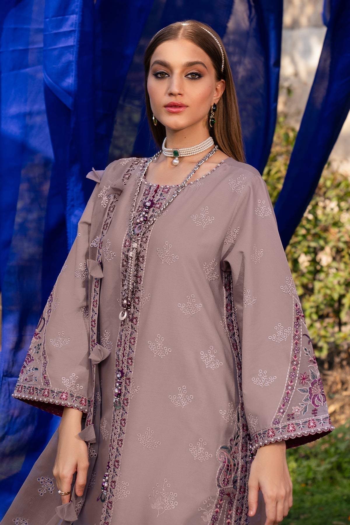 Alizeh | Rawayat Luxury Lawn 24 | Meraat - House Of Anaya