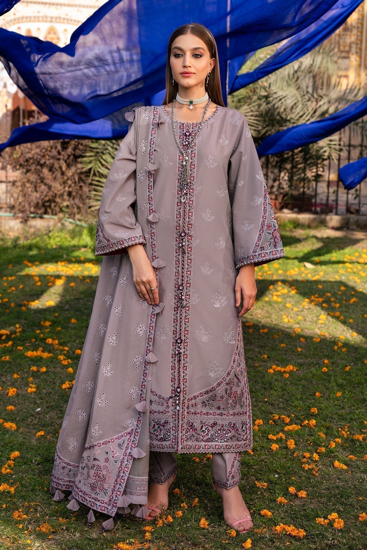 Alizeh | Rawayat Luxury Lawn 24 | Meraat - House Of Anaya