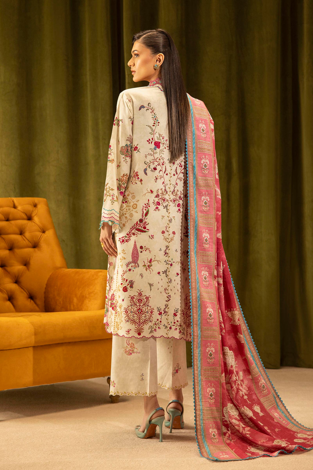 Sana Safinaz | Muzlin Winter 25 | 014A
