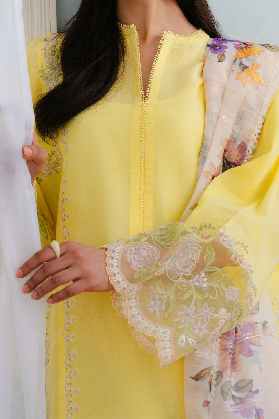 Zara Shahjahan | Coco Lawn 25 | MEADOW-8A - House Of Zarish