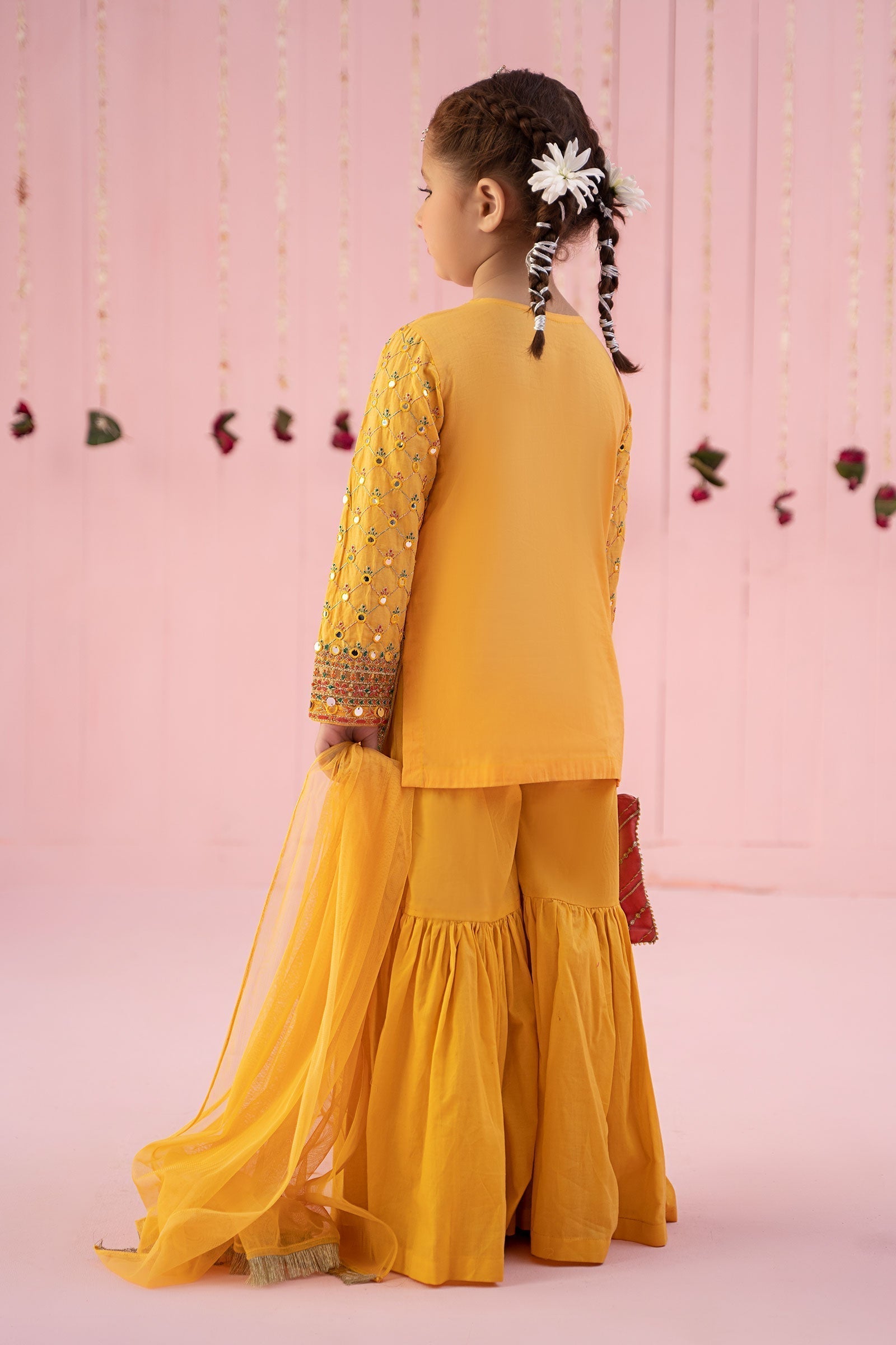 Maria B | 3 Piece Embroidered Lawn Suit | MKD-EF24-09 - House Of Zarish