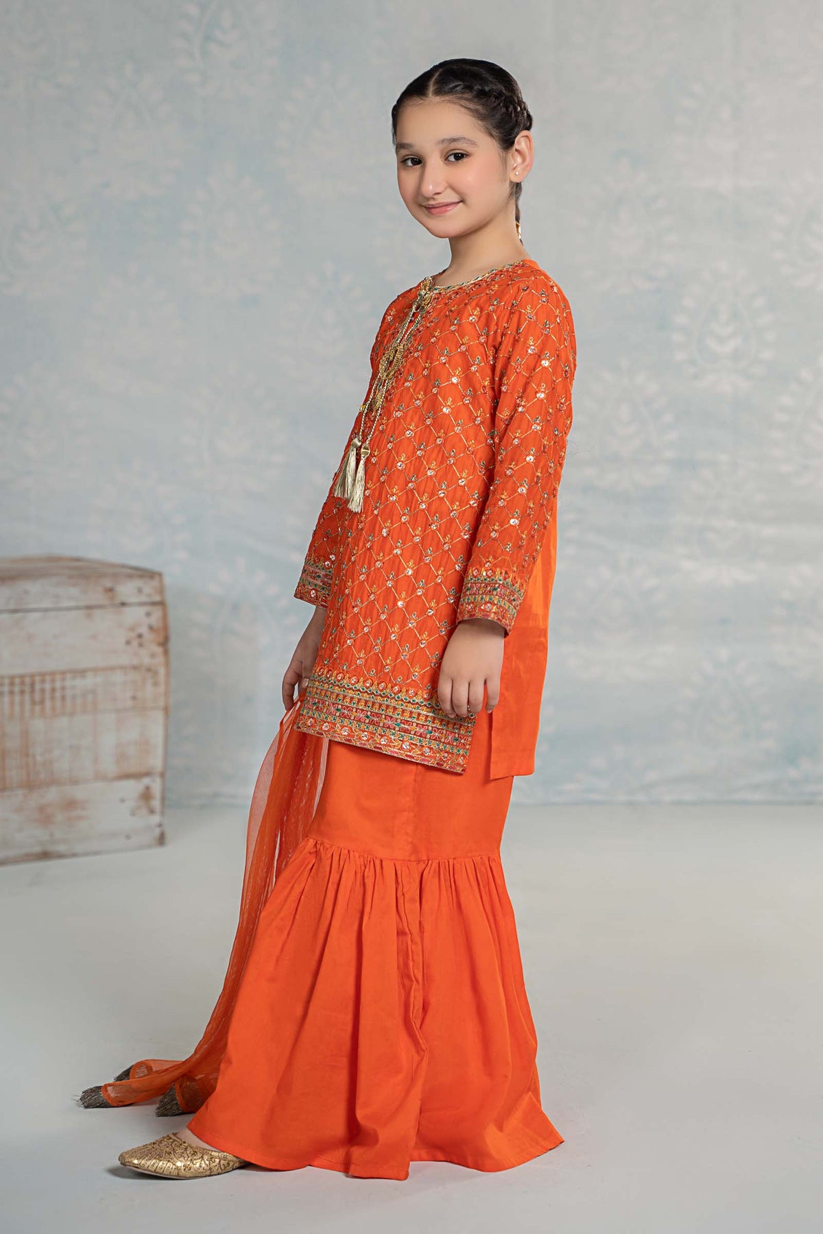 Maria B | 3 Piece Embroidered Lawn Suit | MKD-EF24-09 - Libasekhas