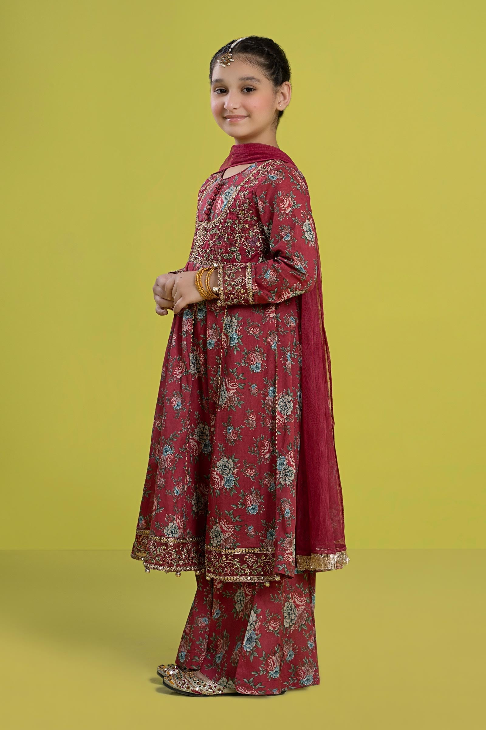 Maria B | 3 Piece Embroidered Lawn Suit | MKD-EF24-32 - House Of Zarish