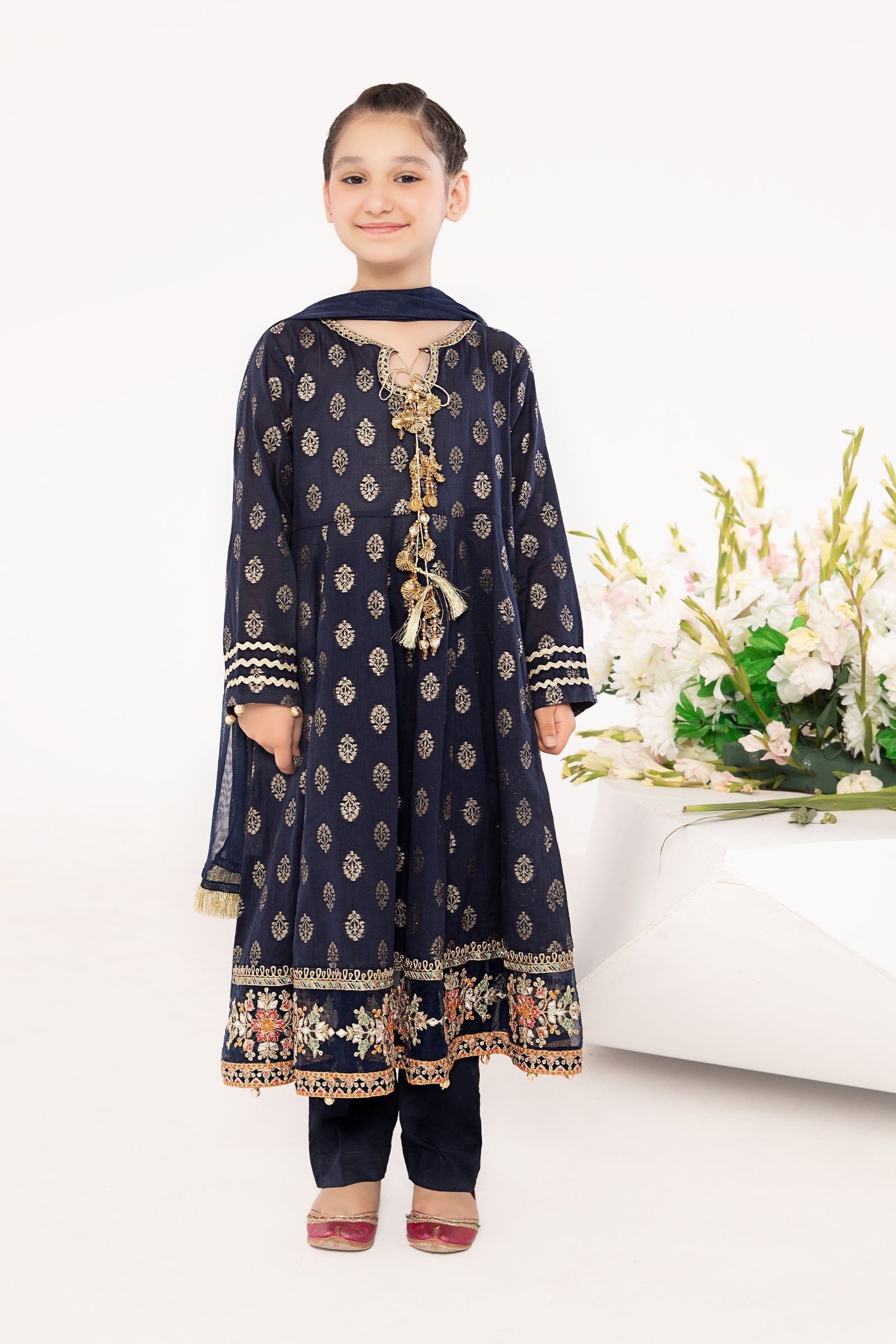 Maria B | 3 Piece Embroidered Suit | MKD-EF23-31R1 - Libasekhas