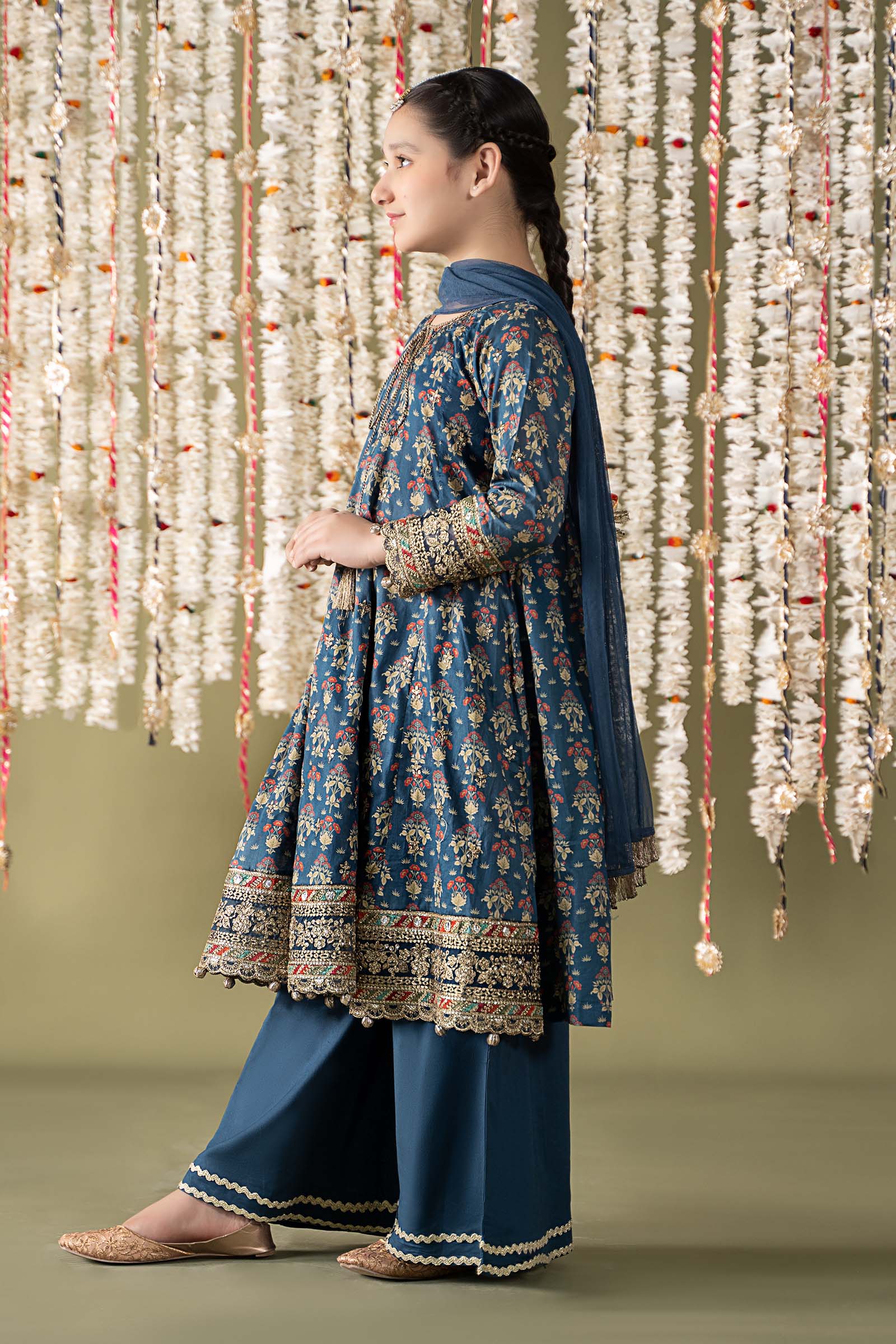 Maria B | 3 Piece Embroidered Lawn Suit | MKD-EF25-05 - House Of Zarish