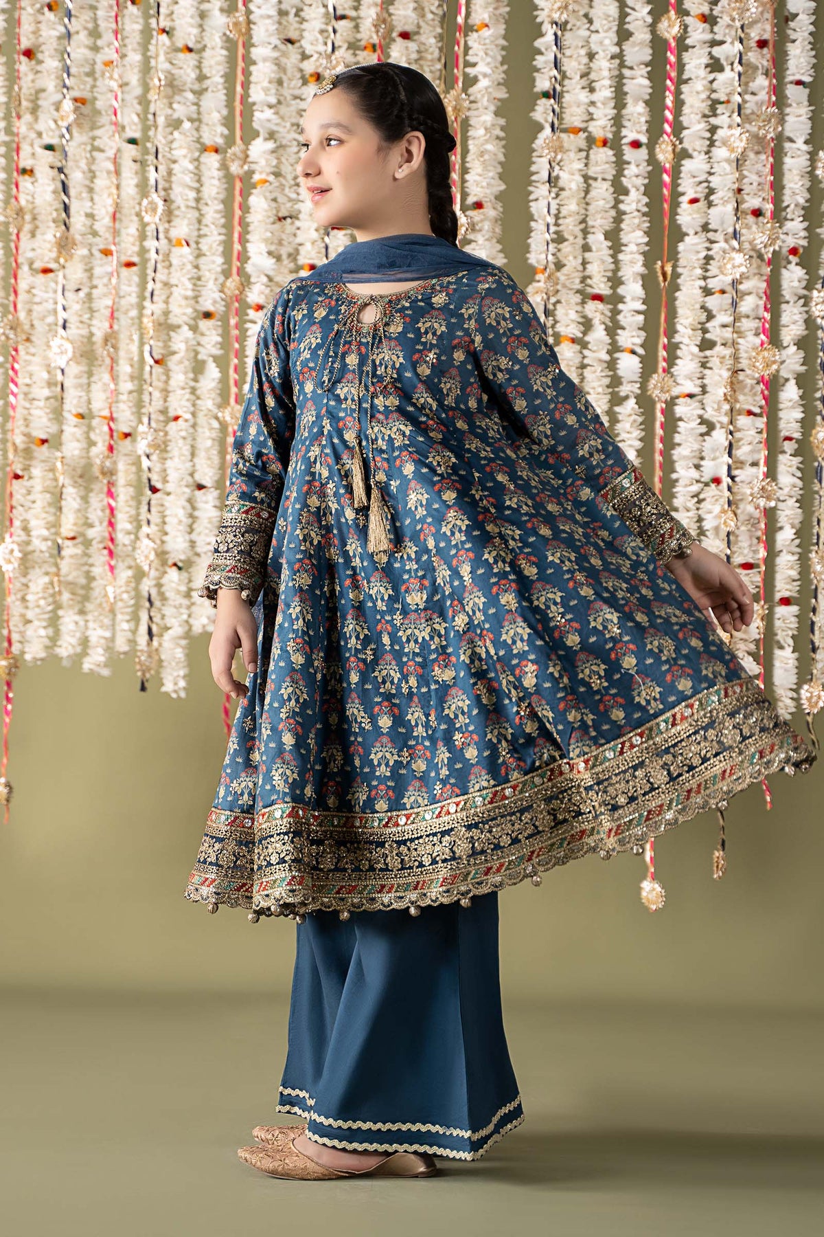 Maria B | 3 Piece Embroidered Lawn Suit | MKD-EF25-05 - Libasekhas