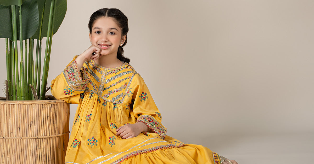 Maria B | 3 Piece Embroidered Lawn Suit | MKD-EF25-15 - House Of Zarish