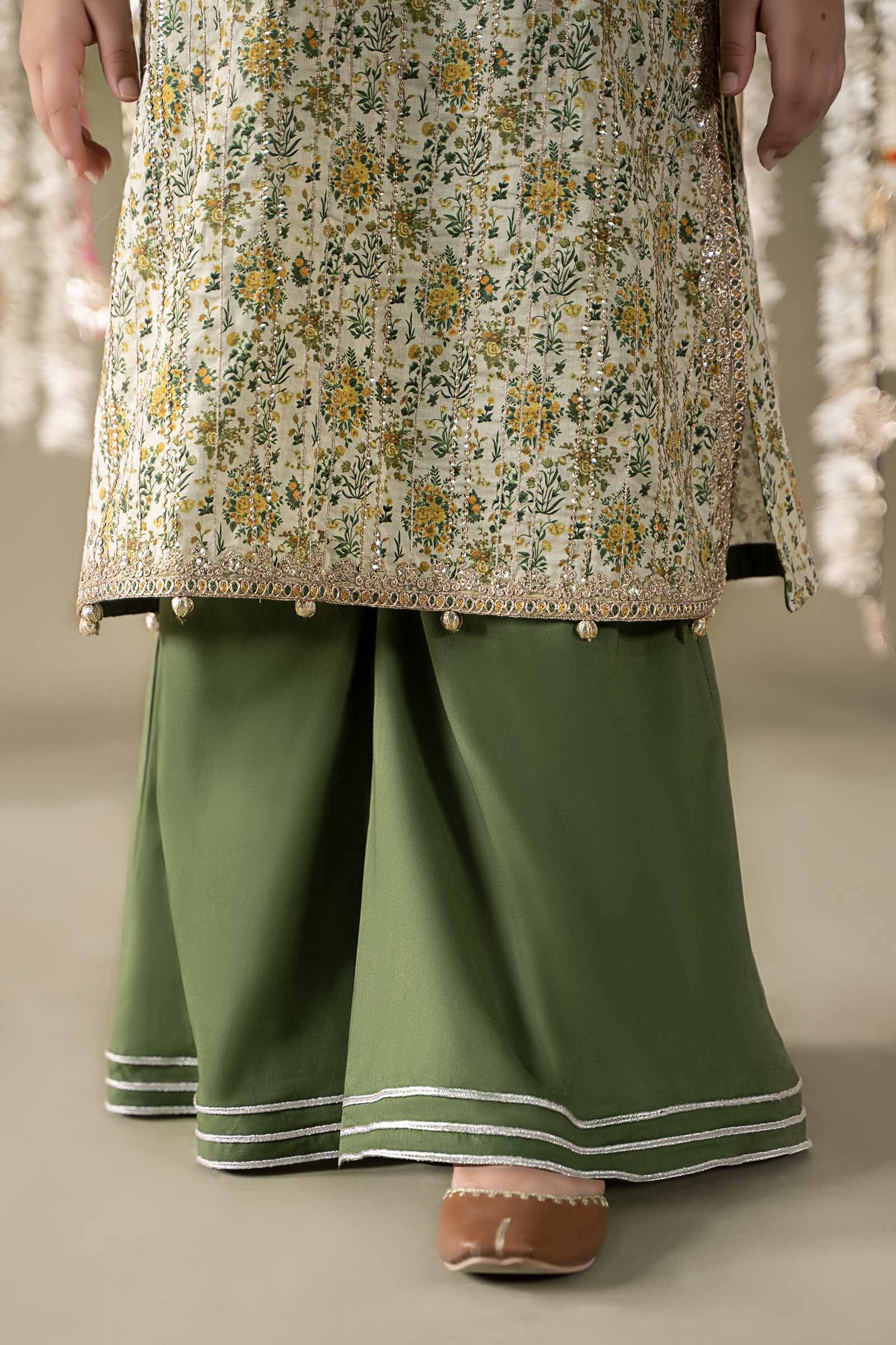 Maria B | 3 Piece Embroidered Lawn Suit | MKD-EF25-27 - House Of Zarish