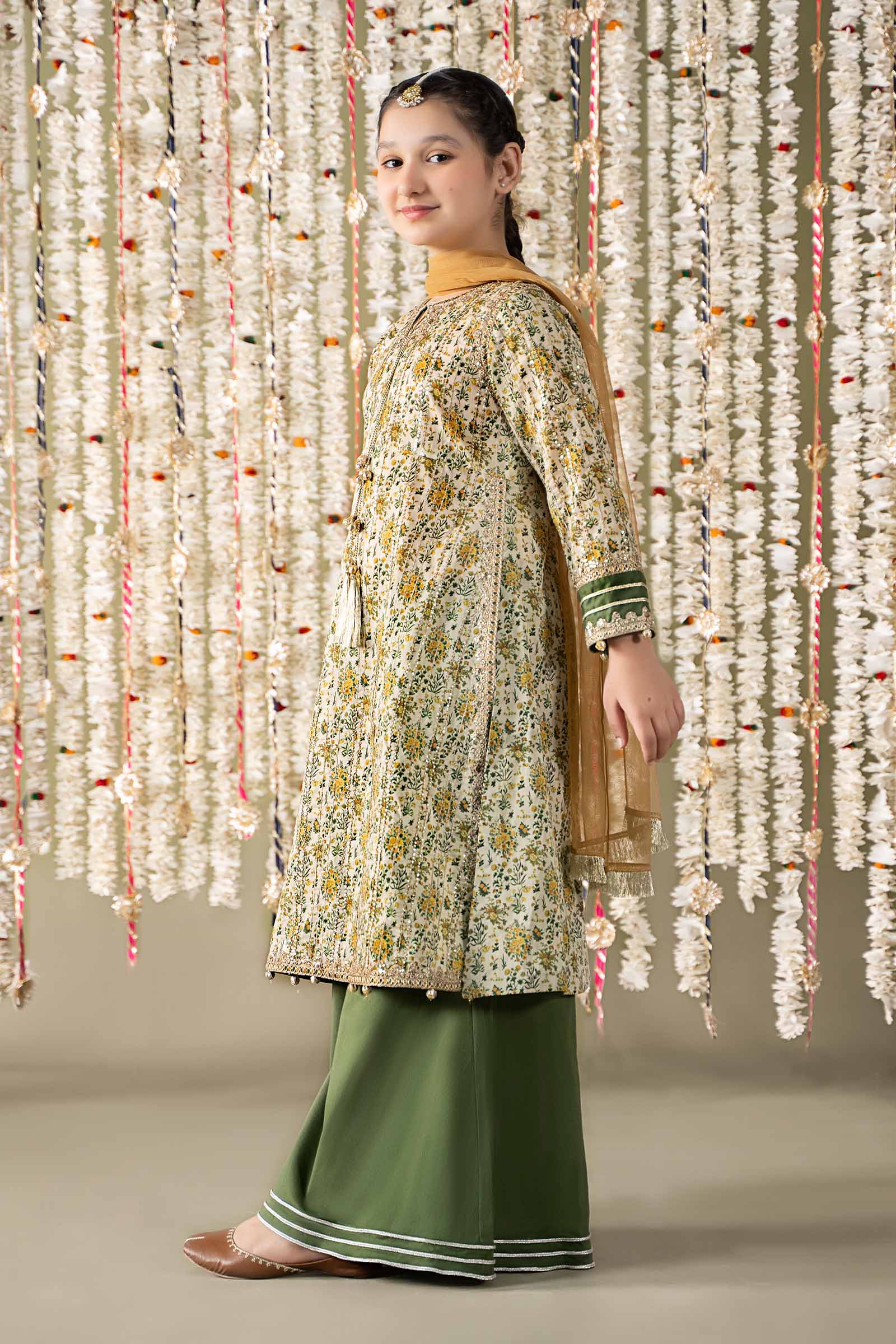 Maria B | 3 Piece Embroidered Lawn Suit | MKD-EF25-27 - Libasekhas