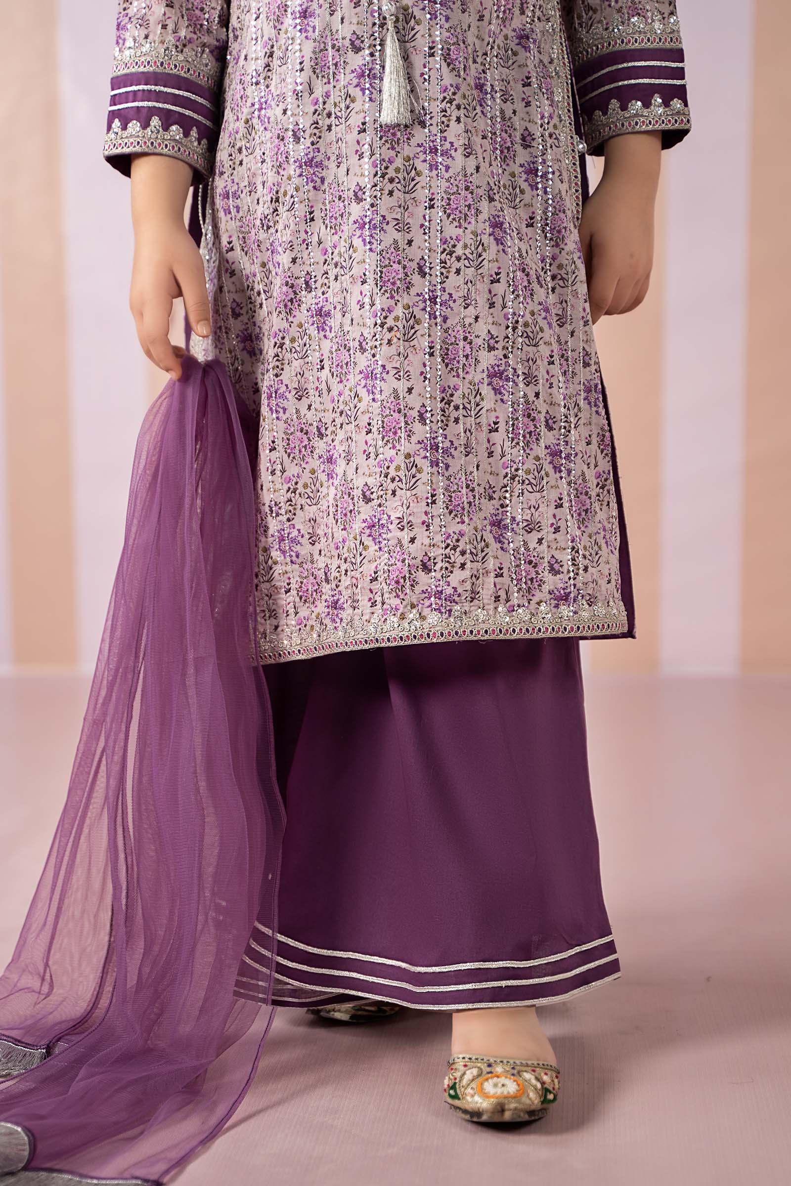 Maria B | 3 Piece Embroidered Lawn Suit | MKD-EF25-27 - House Of Zarish