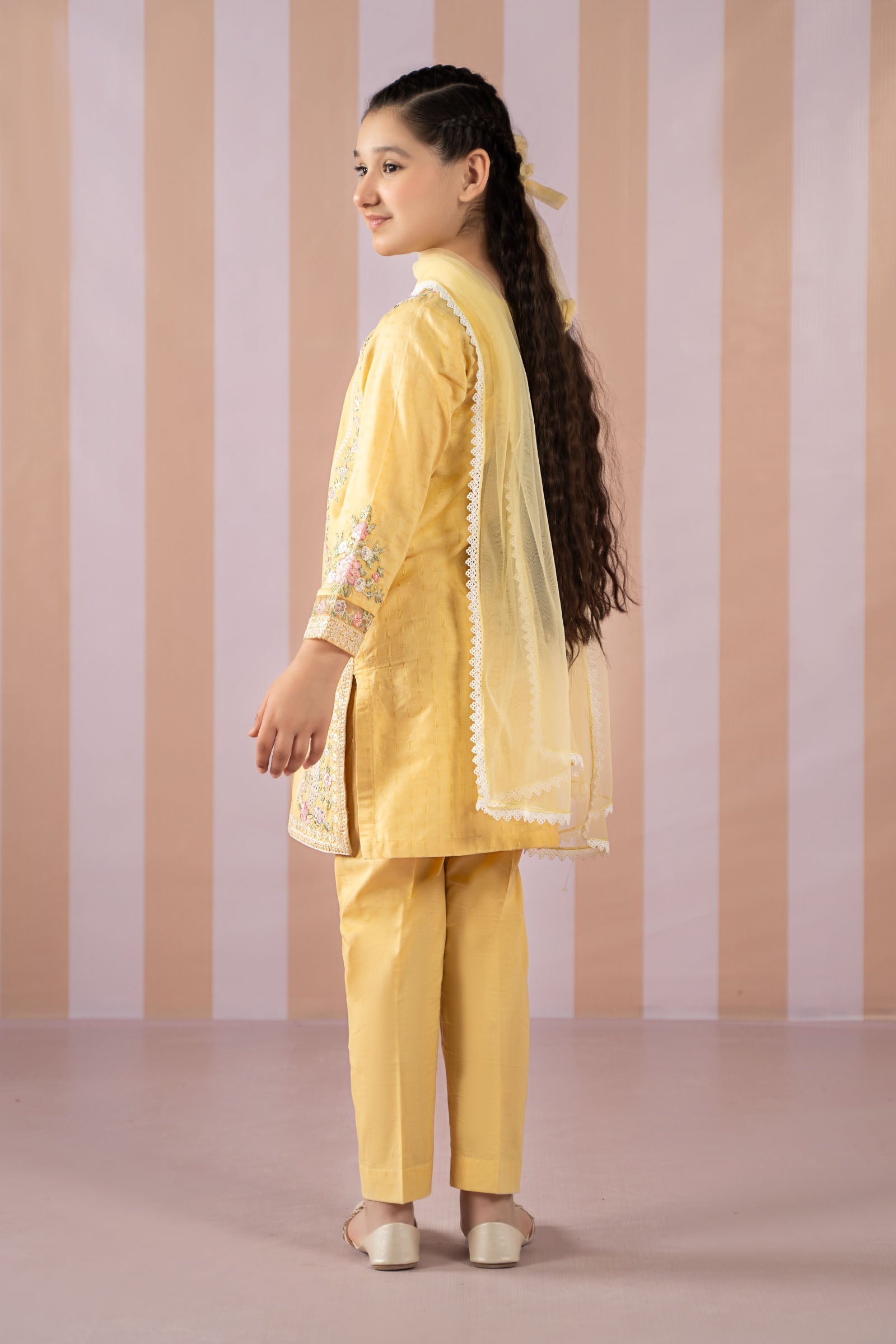 Maria B | 3 Piece Embroidered Dobby Lawn Suit | MKD-EF25-50 - House Of Zarish