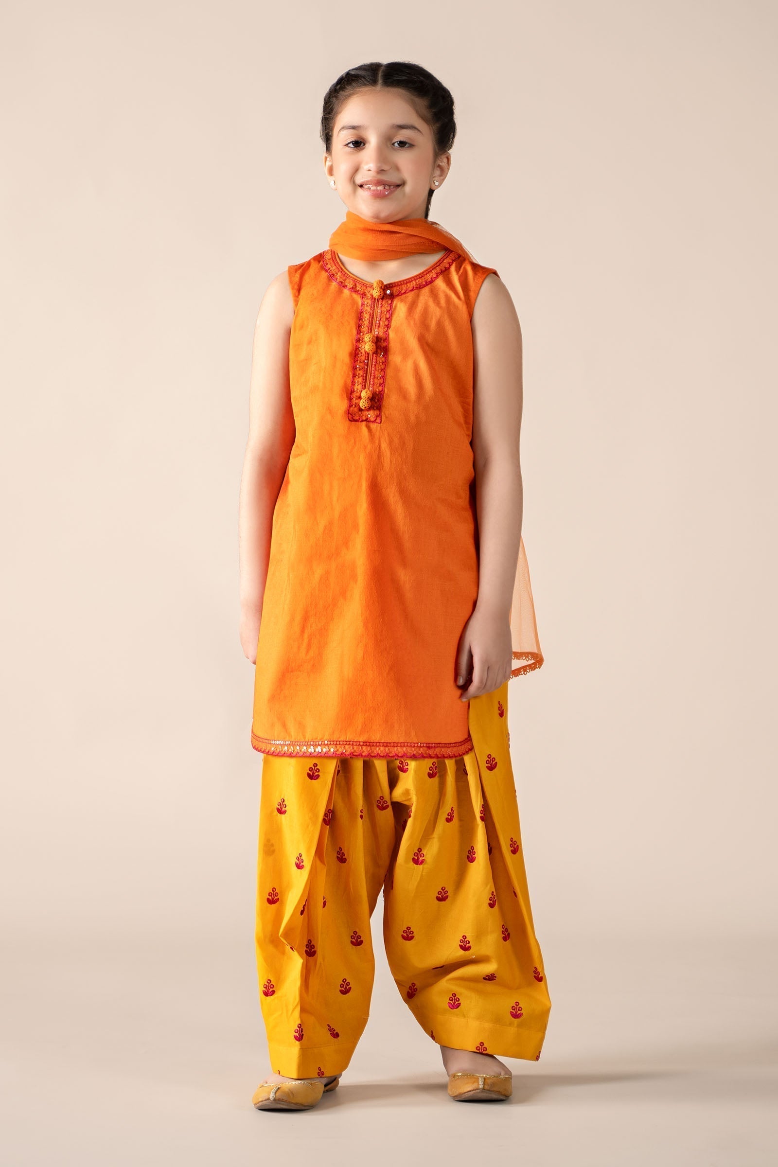 Maria B | 3 Piece Embroidered Dobby Lawn Suit | MKD-EF25-54 - House Of Zarish
