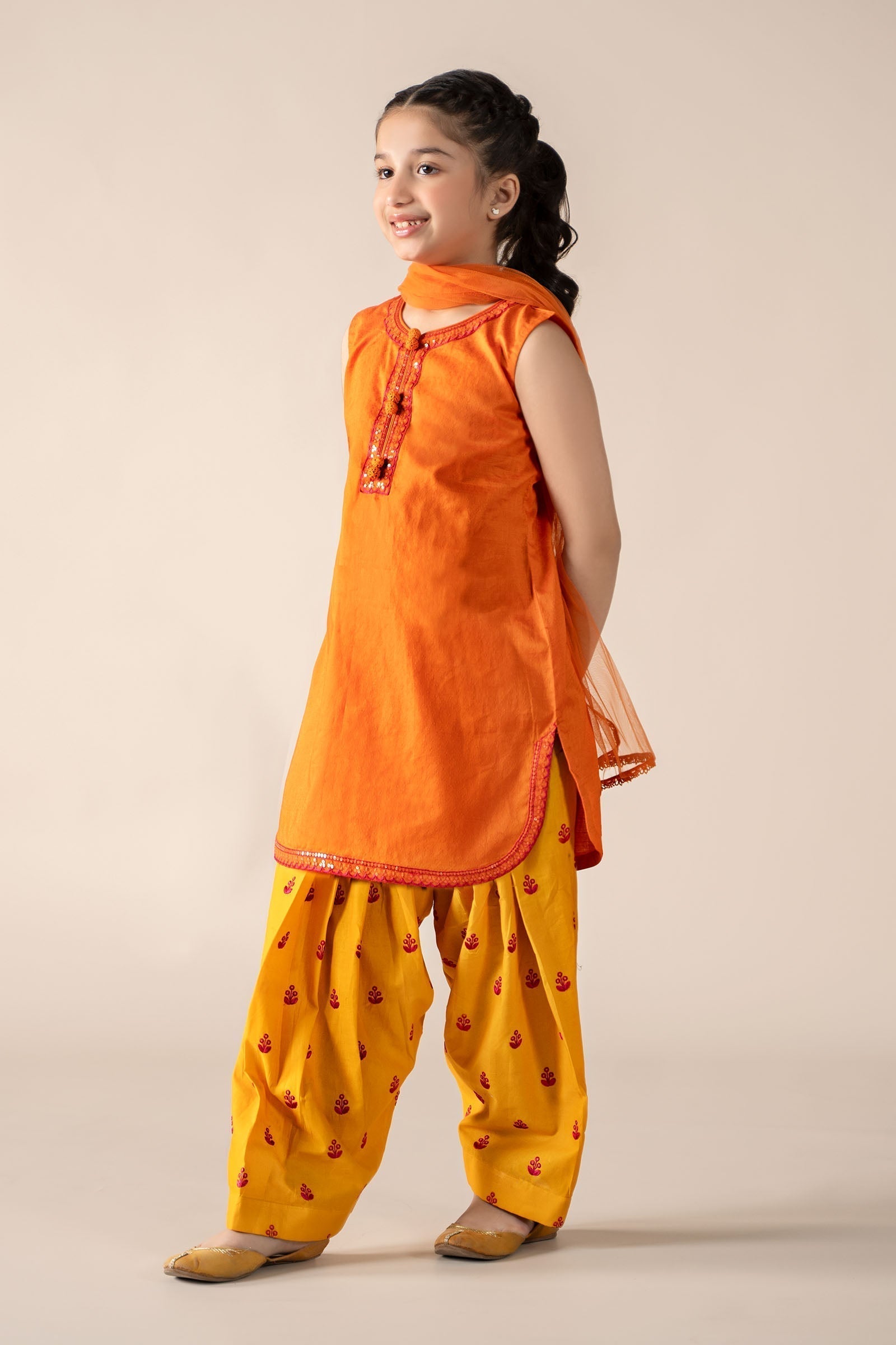 Maria B | 3 Piece Embroidered Dobby Lawn Suit | MKD-EF25-54 - House Of Zarish
