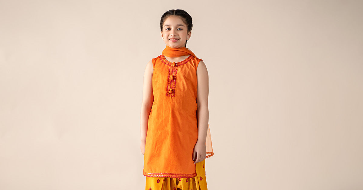 Maria B | 3 Piece Embroidered Dobby Lawn Suit | MKD-EF25-54 - Libasekhas