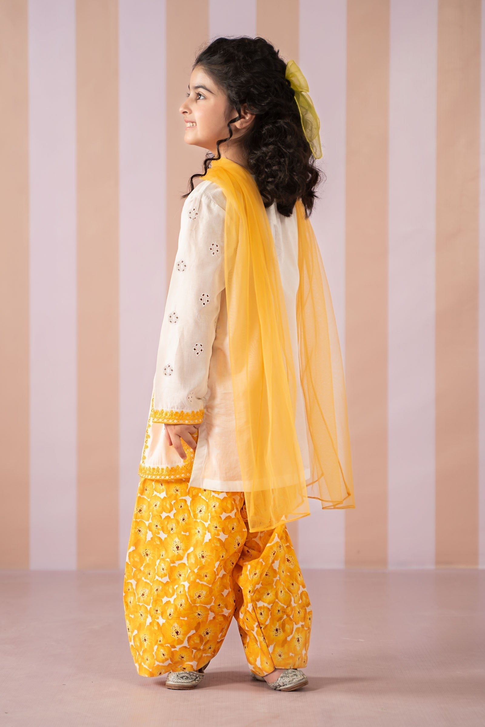 Maria B | 3 Piece Embroidered Lawn Suit | MKD-EF25-66 - House Of Zarish