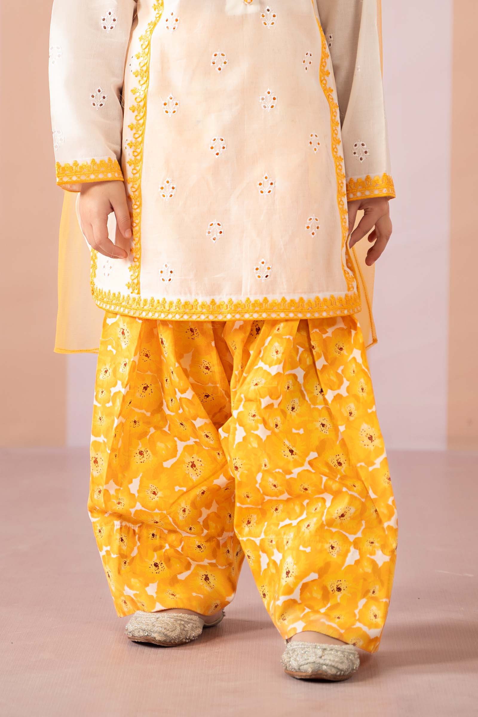 Maria B | 3 Piece Embroidered Lawn Suit | MKD-EF25-66 - House Of Zarish