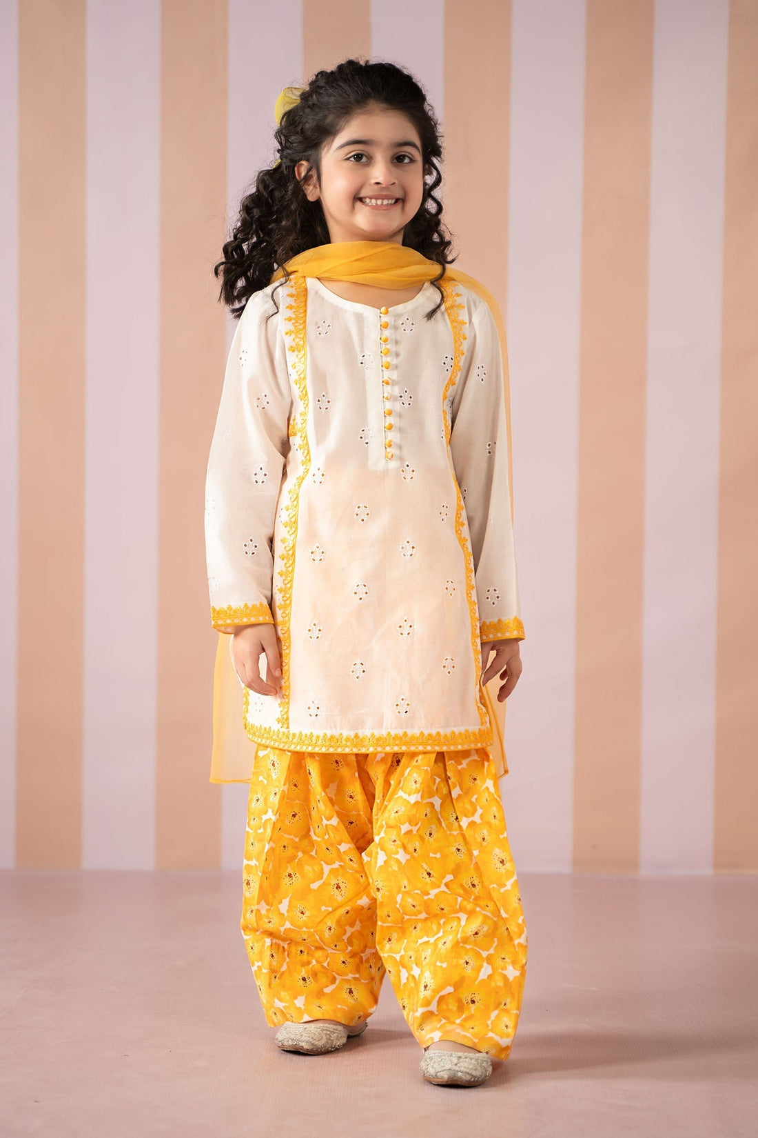 Maria B | 3 Piece Embroidered Lawn Suit | MKD-EF25-66 - House Of Zarish