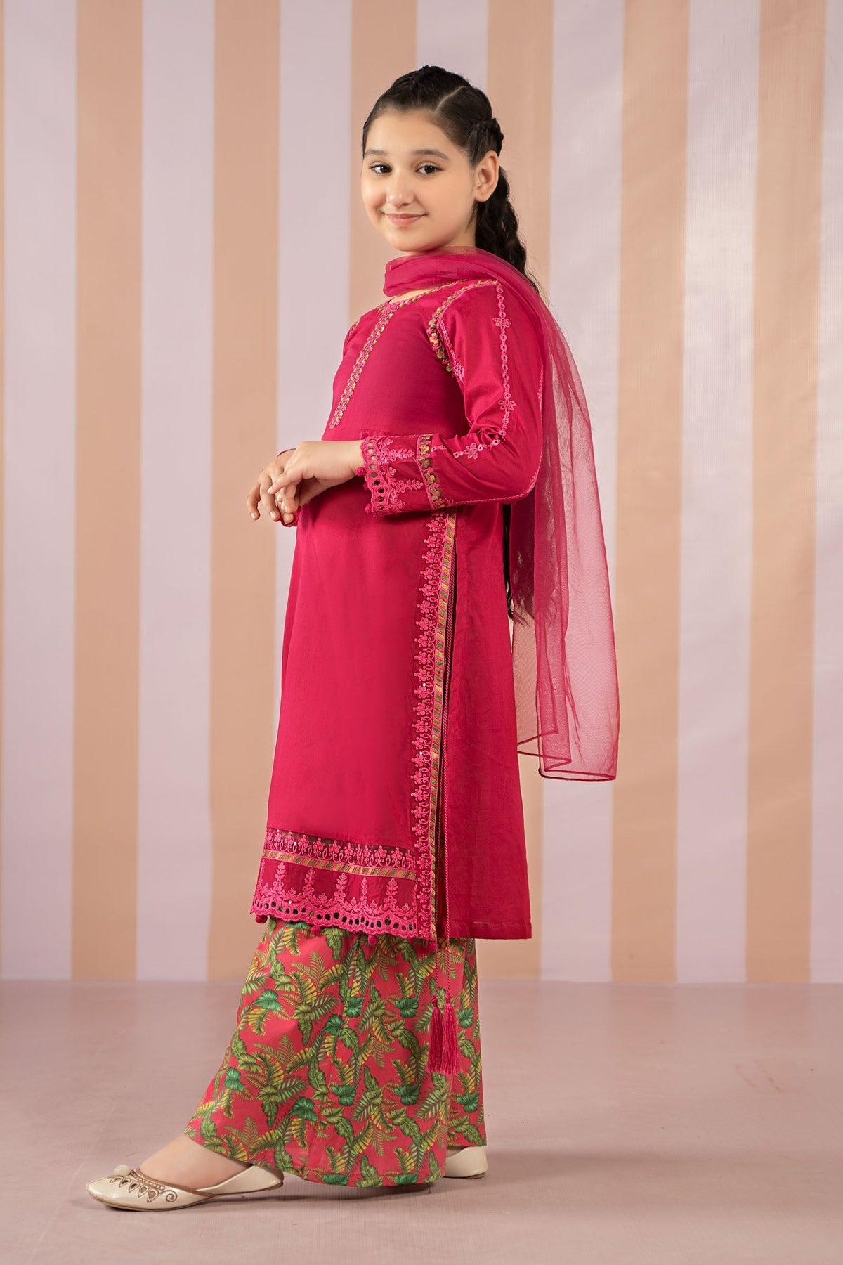 Maria B | 2 Piece Printed Lawn Suit | MKD-EF25-67 - Libasekhas