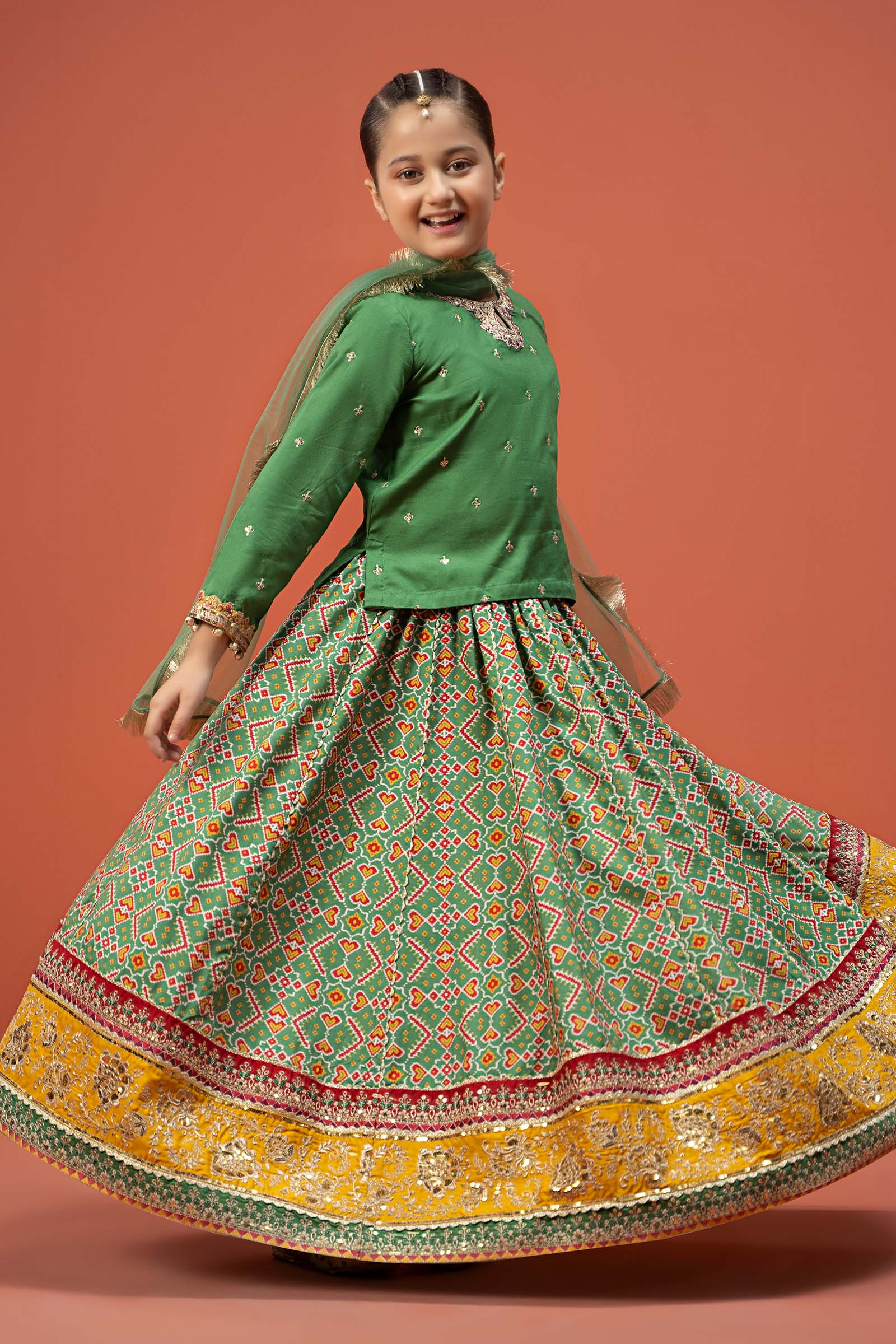Maria B | 3 Piece Embroidered Linen Suit | MKD-W24-04 - House Of Zarish