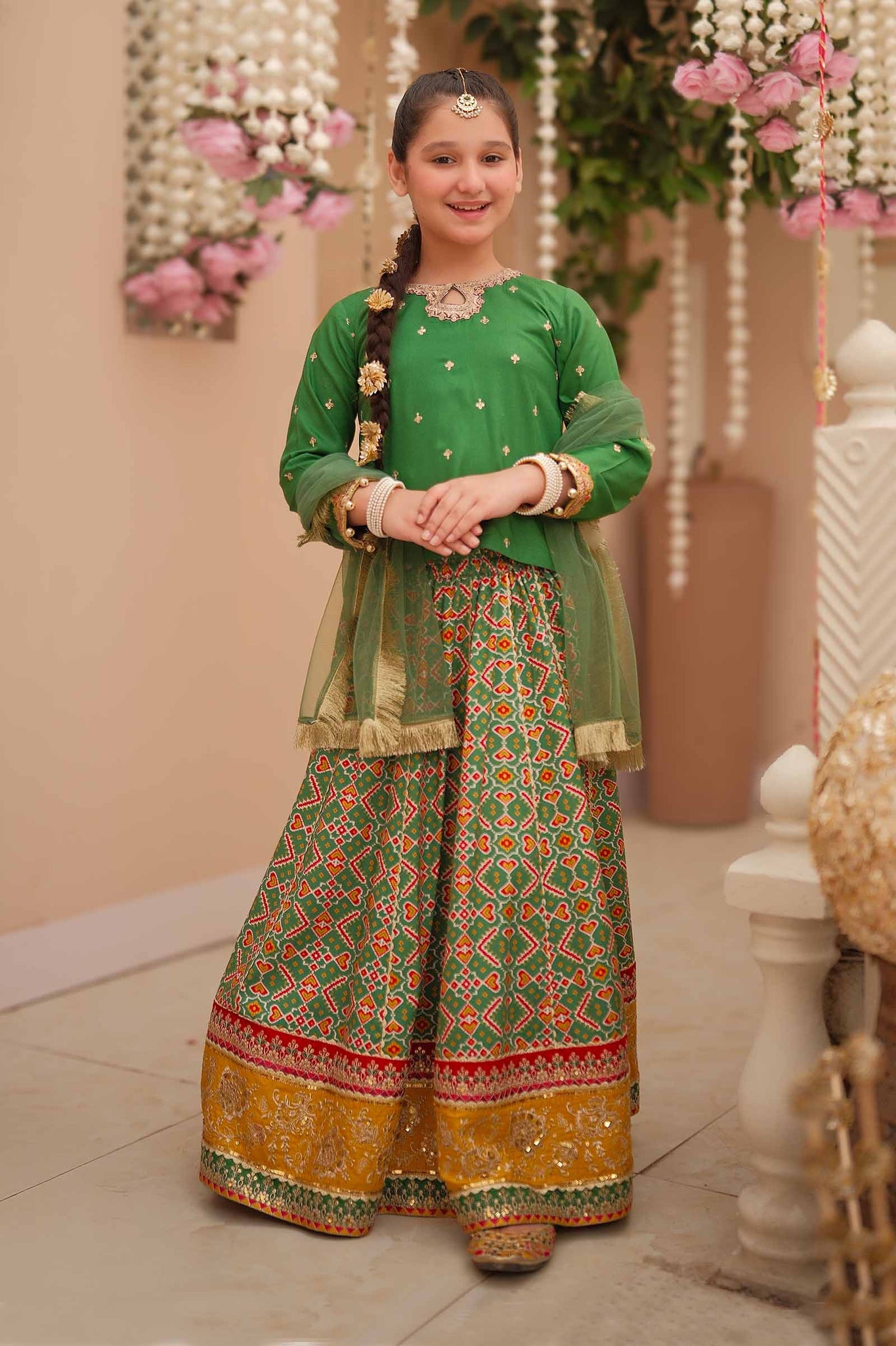 Maria B | 3 Piece Embroidered Linen Suit | MKD-W24-04 - House Of Zarish