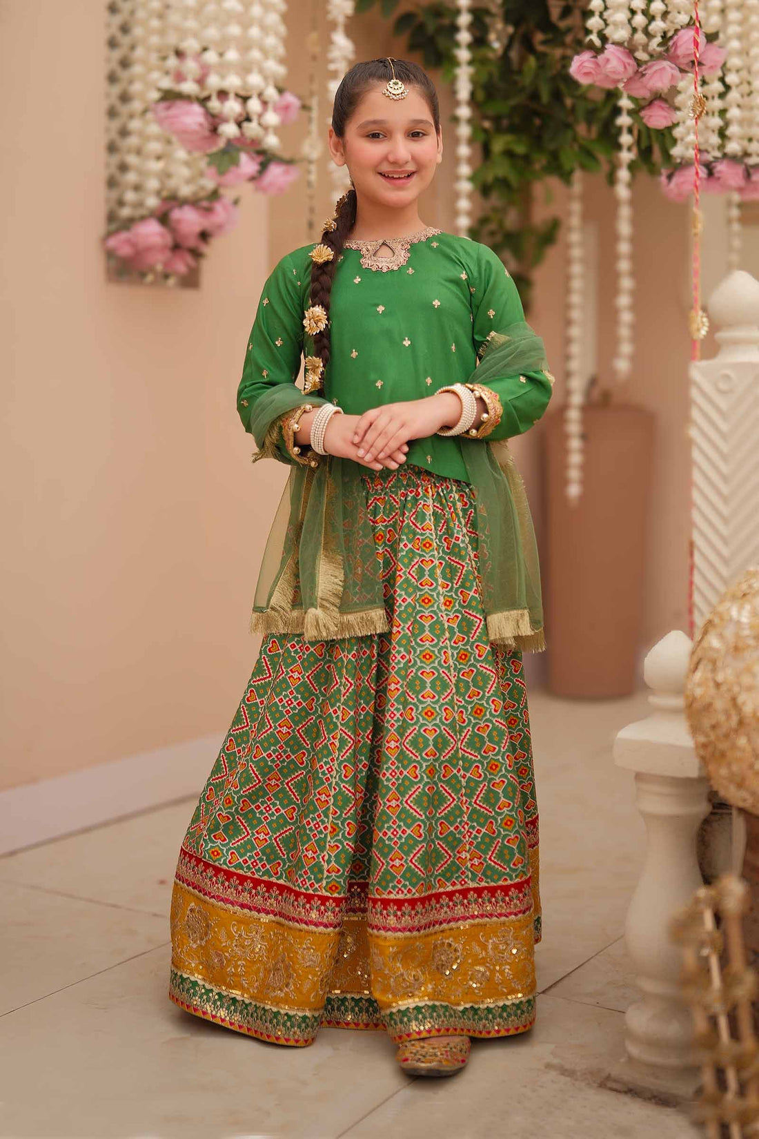 Maria B | 3 Piece Embroidered Linen Suit | MKD-W24-04 - House Of Zarish