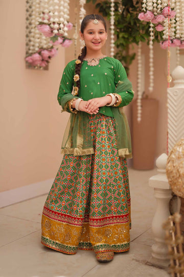 Maria B | 3 Piece Embroidered Linen Suit | MKD-W24-04 - House Of Zarish