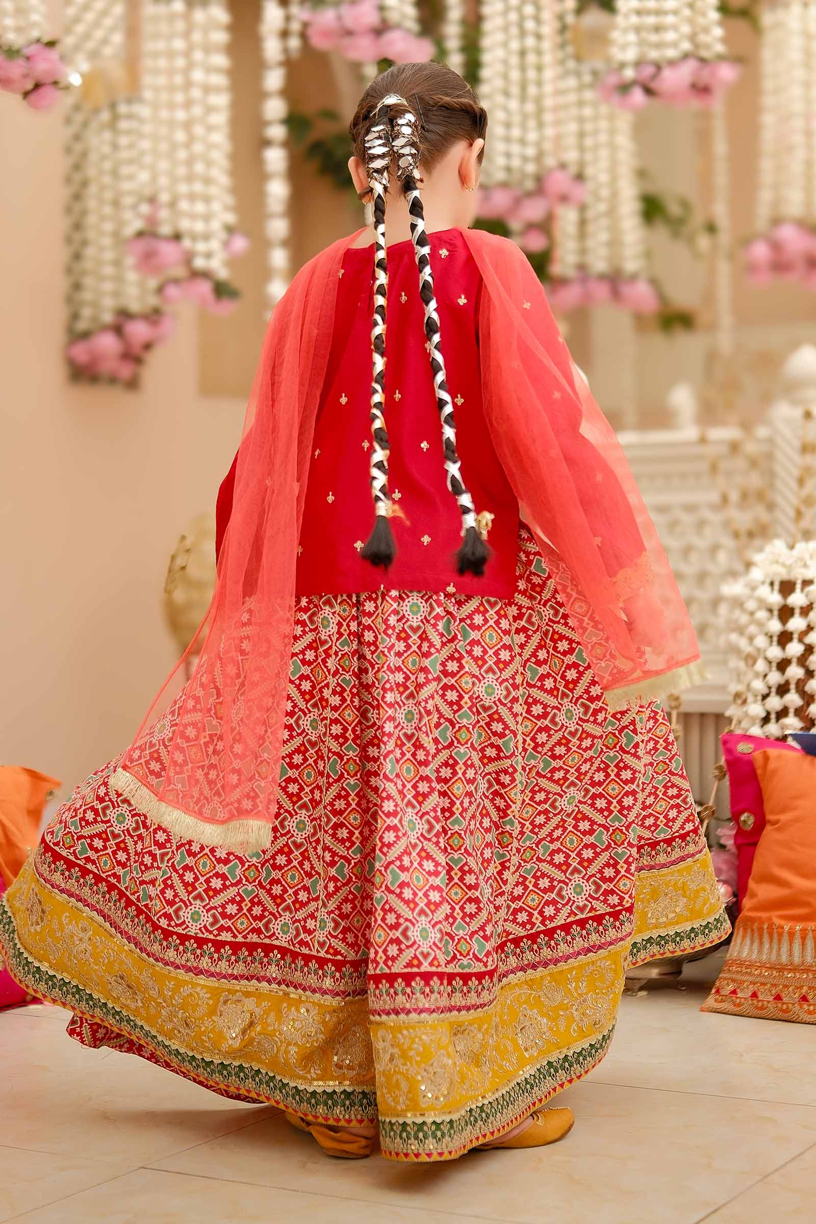 Maria B | 3 Piece Embroidered Linen Suit | MKD-W24-04 - Libasekhas