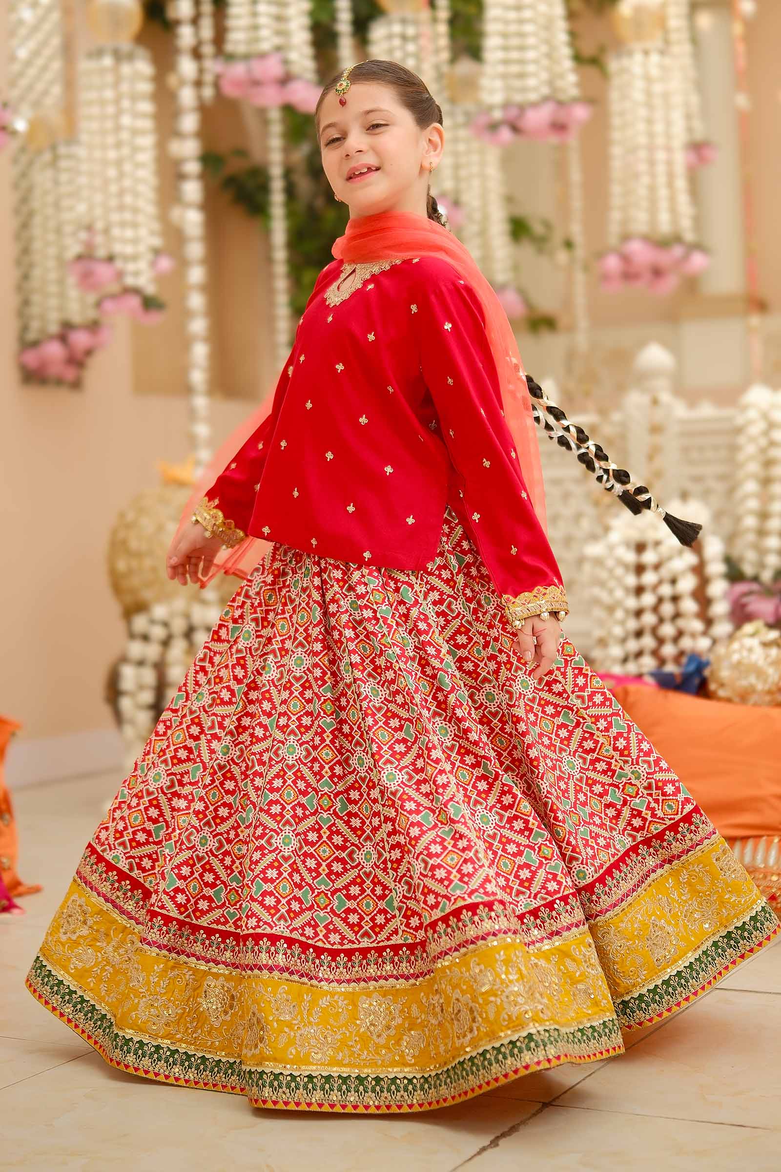 Maria B | 3 Piece Embroidered Linen Suit | MKD-W24-04 - Libasekhas