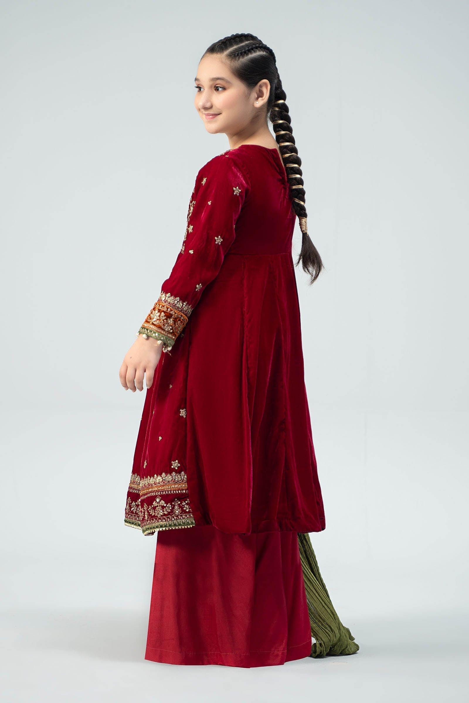 Maria B | 3 Piece Embroidered Velvet Suit | MKS-W24-17 - House Of Zarish