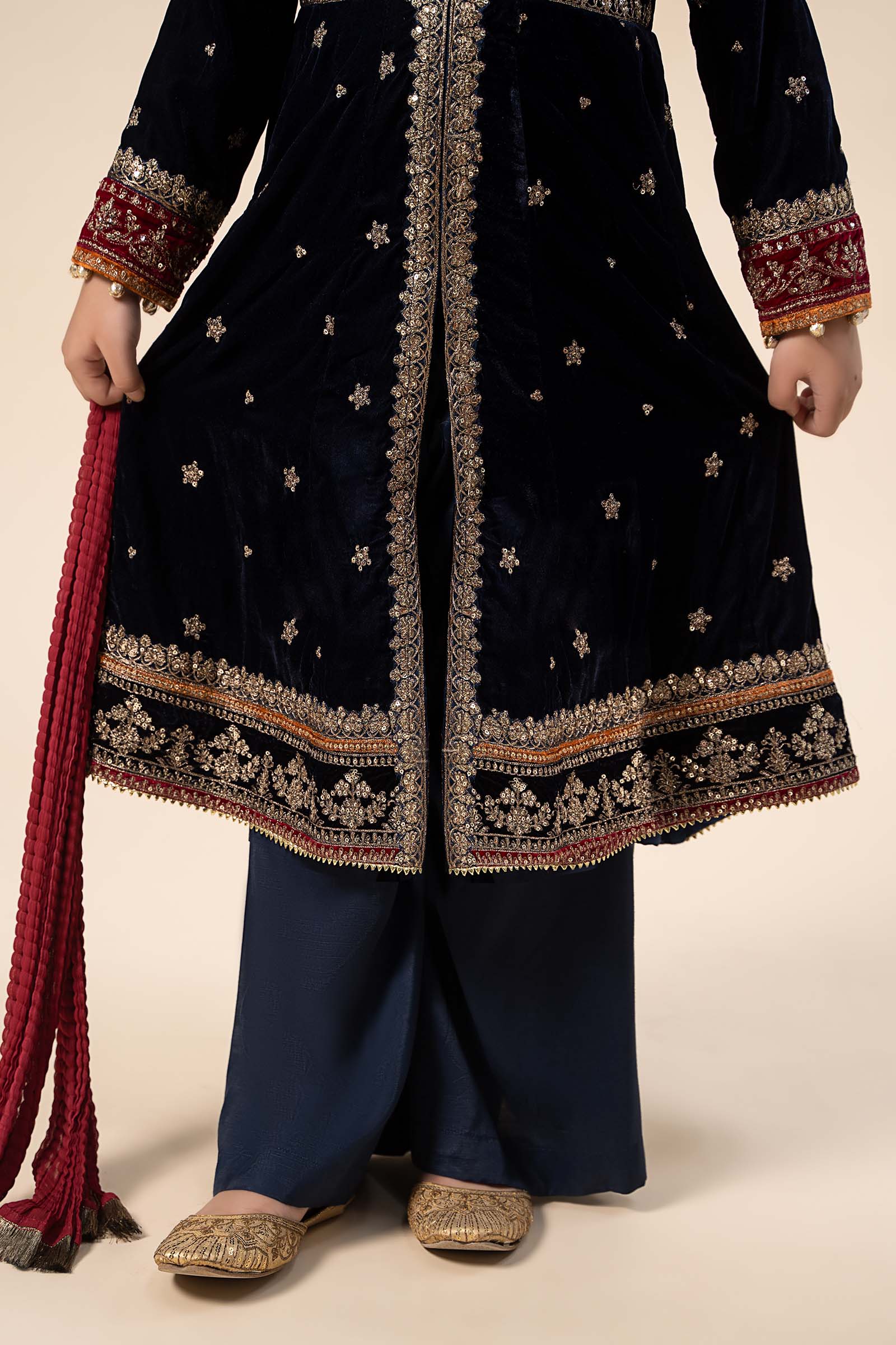 Maria B | 3 Piece Embroidered Velvet Suit | MKS-W24-17 - House Of Zarish