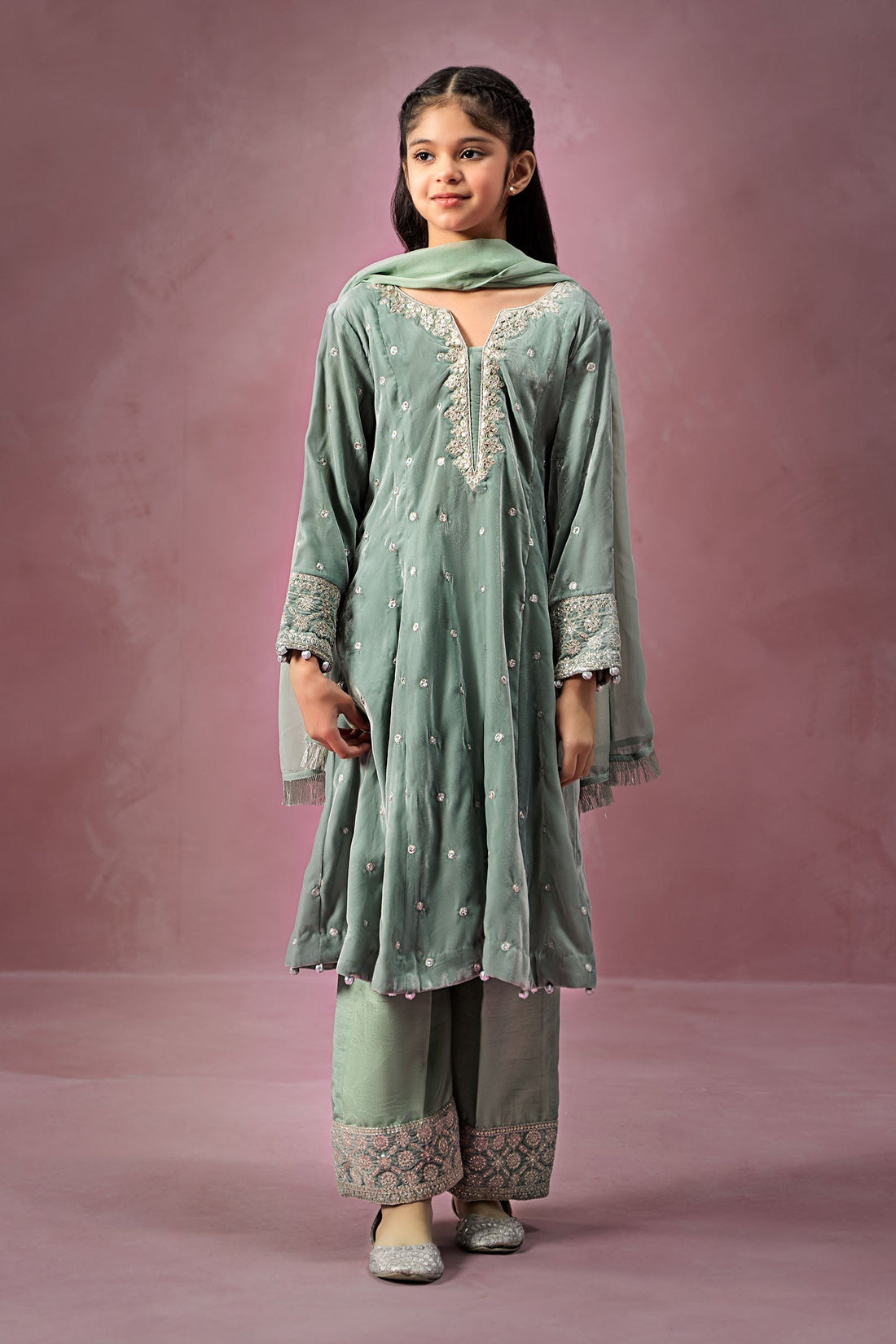 Maria B | 3 Piece Embroidered Velvet Suit | MKS-W24-38 - House Of Zarish