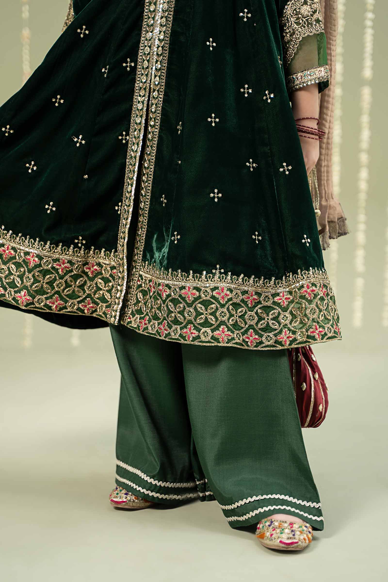 Maria B | 3 Piece Embroidered Velvet Suit | MKS-W24-40 - House Of Zarish
