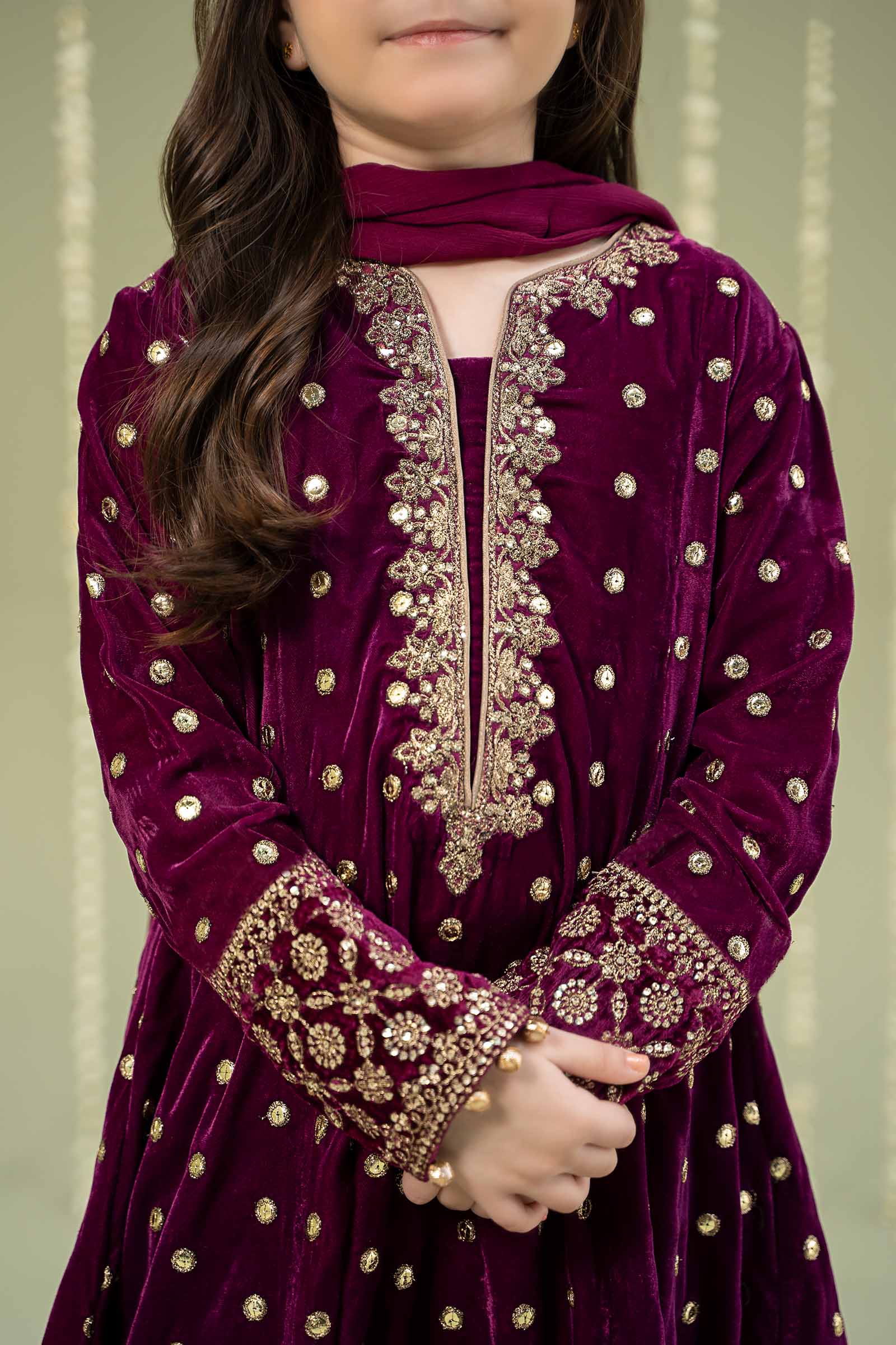 Maria B | 3 Piece Embroidered Velvet Suit | MKS-W24-38 - Libasekhas