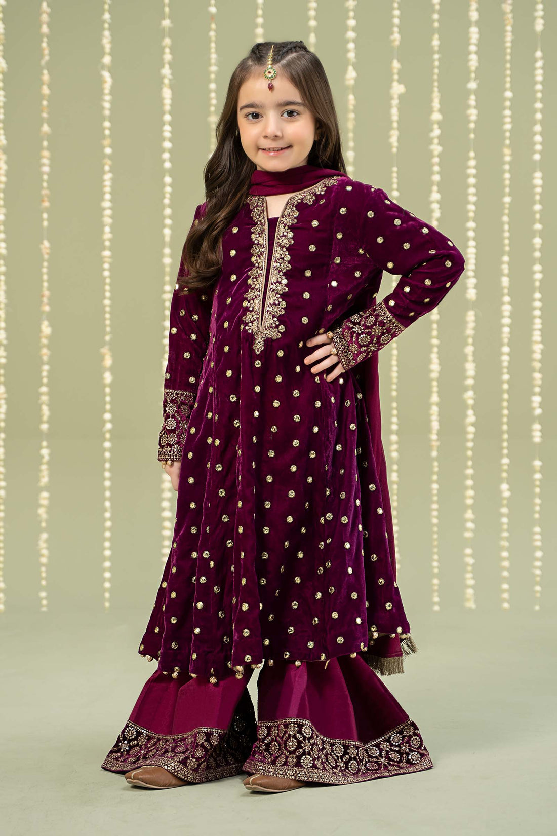 Maria B | 3 Piece Embroidered Velvet Suit | MKS-W24-38 - Libasekhas